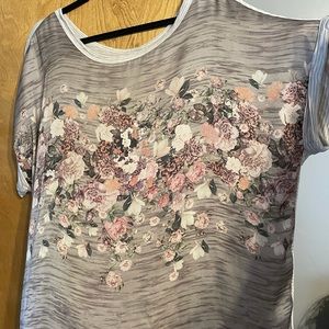 Floral beige /cream top